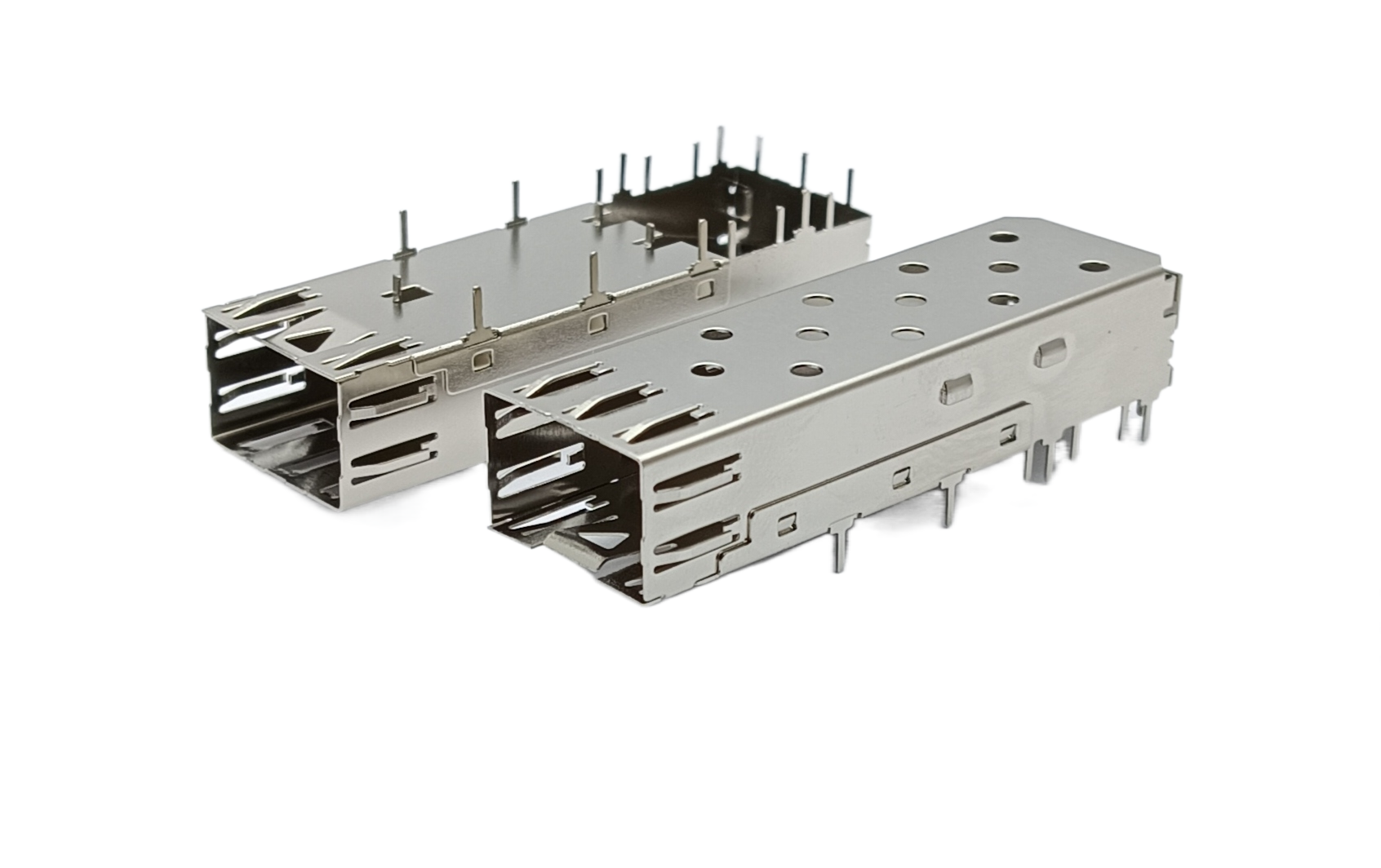 D13-C088-04001 D13-C088-04001<br><div class="title01">SFP 2x1 Cage</div>